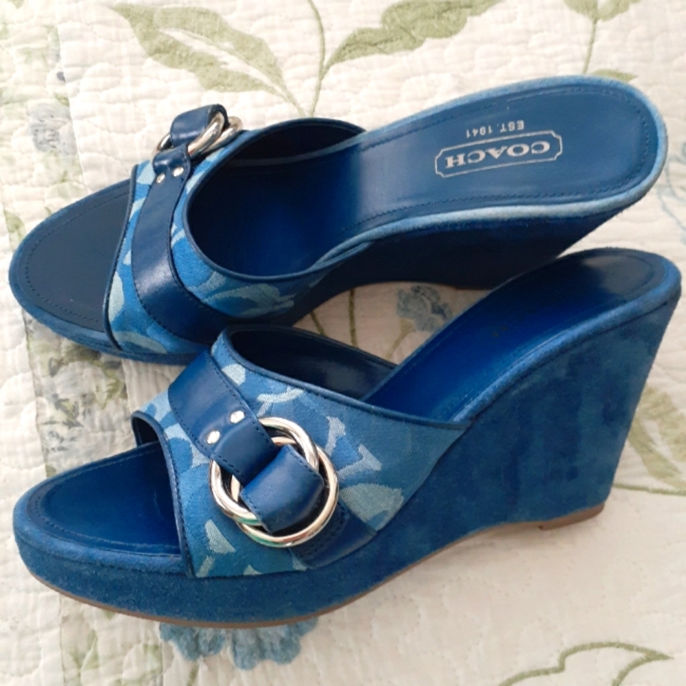 Coach Merridith Blue Suede Wedge Sandals size 9.5